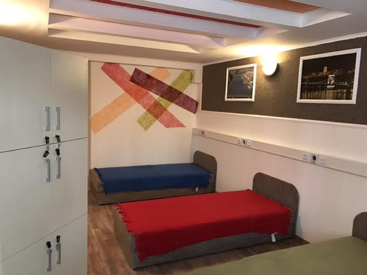 Opera Hostel Budapešť Exteriér fotografie