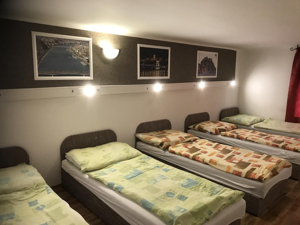 Opera Hostel Budapešť Exteriér fotografie