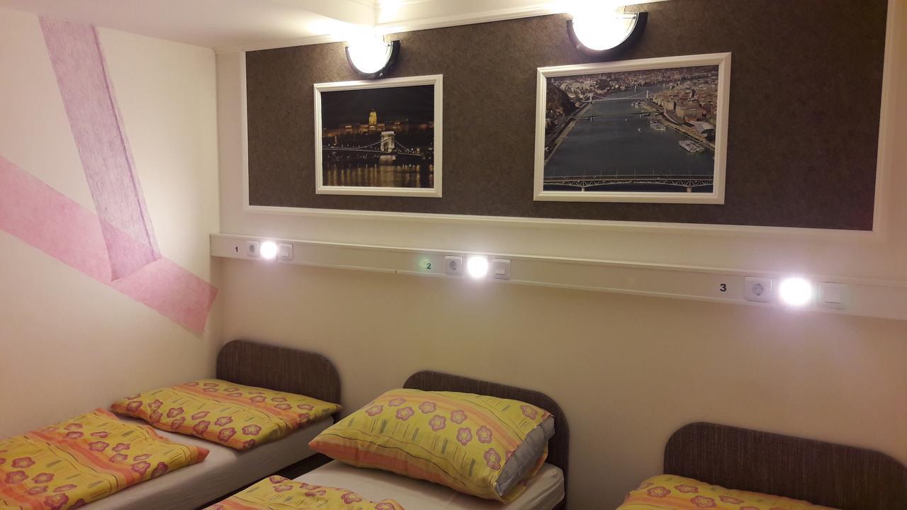Opera Hostel Budapešť Exteriér fotografie