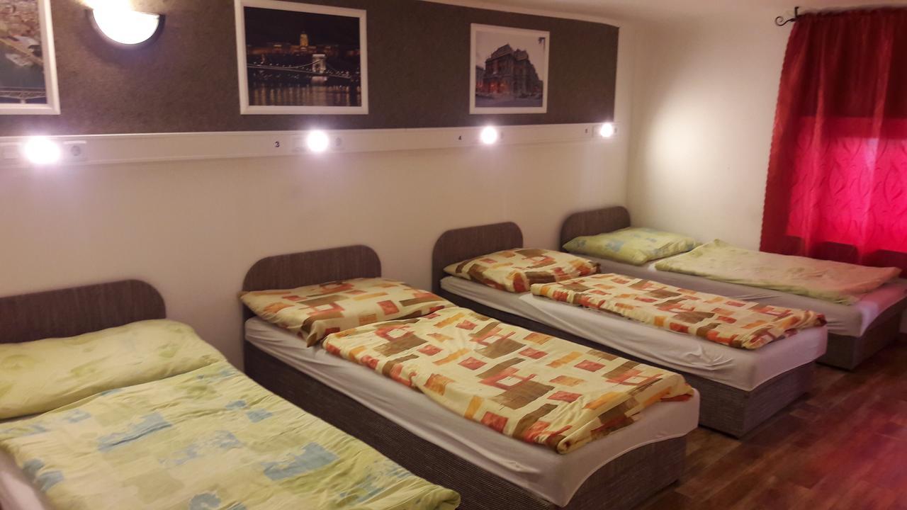 Opera Hostel Budapešť Exteriér fotografie